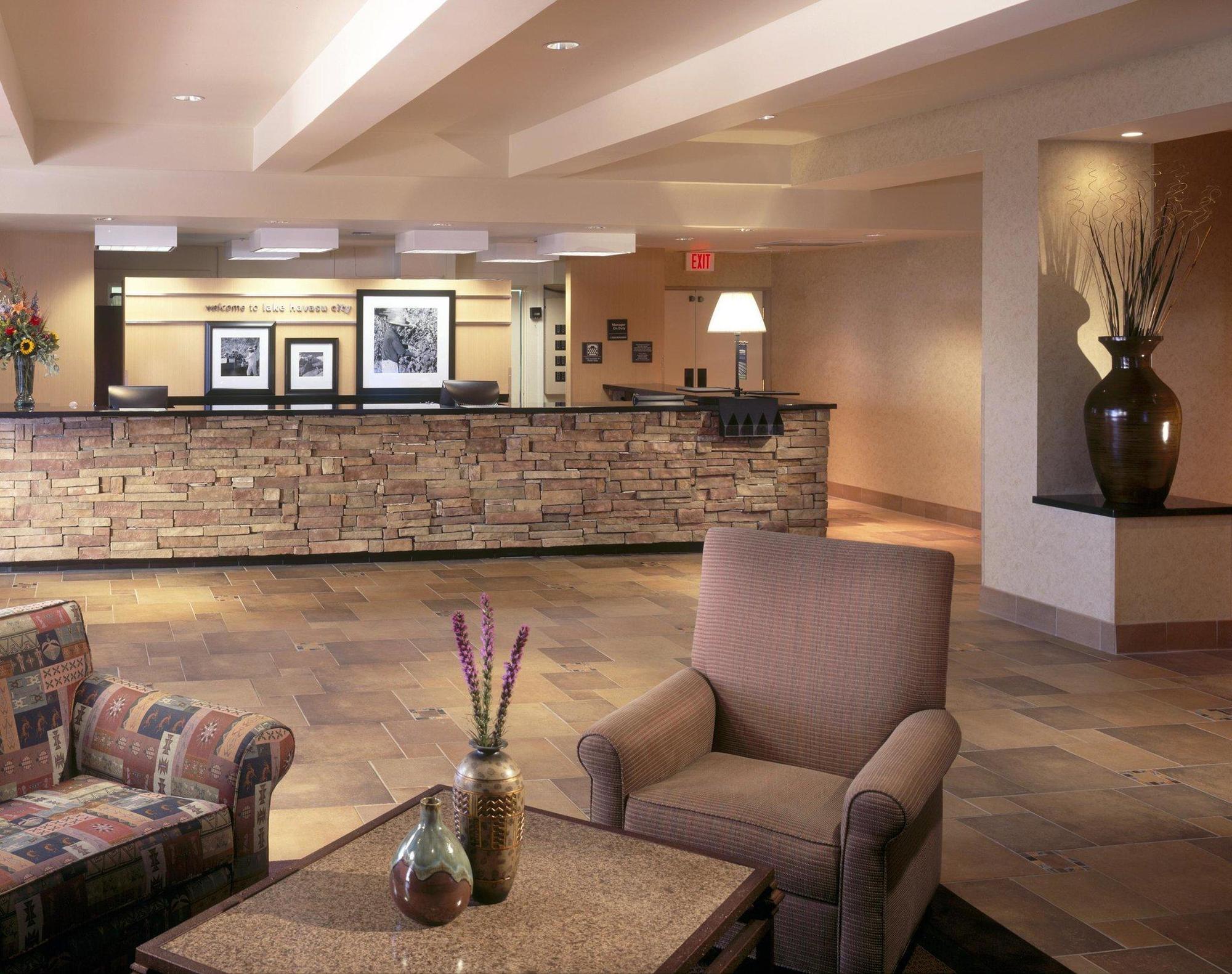 Hampton Inn Lake Havasu City Exterior foto